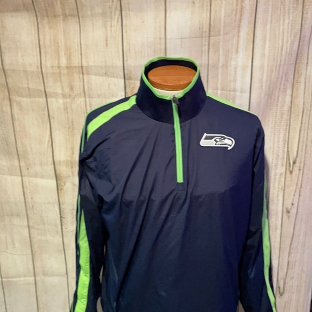 Seattle Nike Seahawks men’s qtr zip windbreaker M